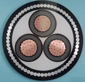 Aké sú výkonnostné požiadavky na izolačné materiály vysokonapäťových silových káblov?